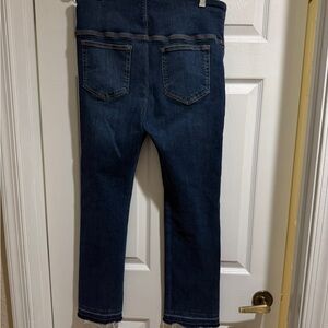 Lysse Dark Blue Ankle Jeans